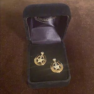 Montana Sliversmith Horse Shoe/Star Earrings
